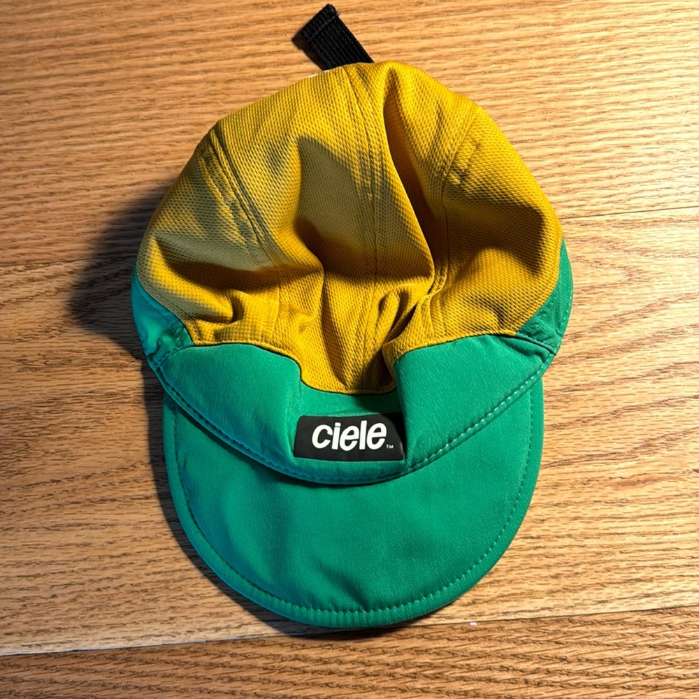 Ciele Hat